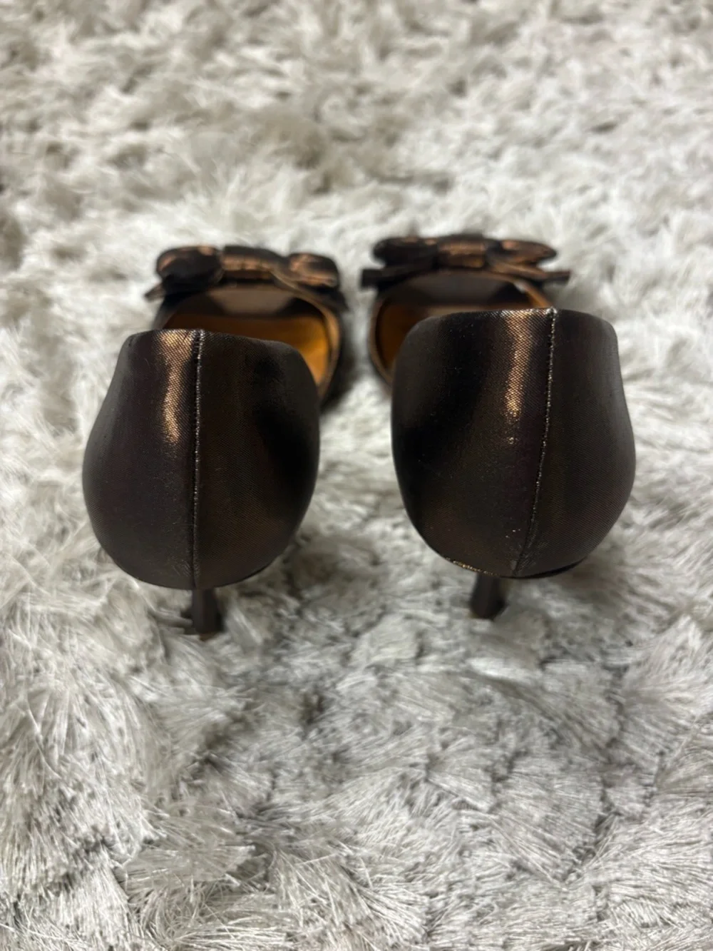 Badgley Mischka Bronze Bow Peep-Toe Women’s Heels Sz 9 - Picture 2 of 5